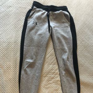 🌸3 pants for $70🌸 Under armour sweat pants